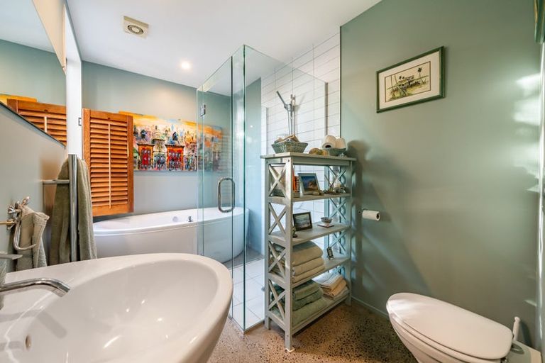 Photo of property in 80 Moana Road, Plimmerton, Porirua, 5026