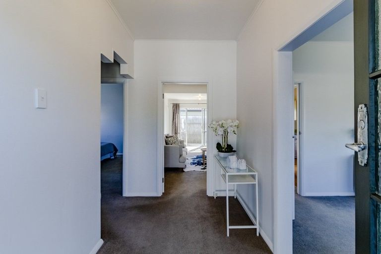 Photo of property in 19 Flanders Avenue, Onekawa, Napier, 4110