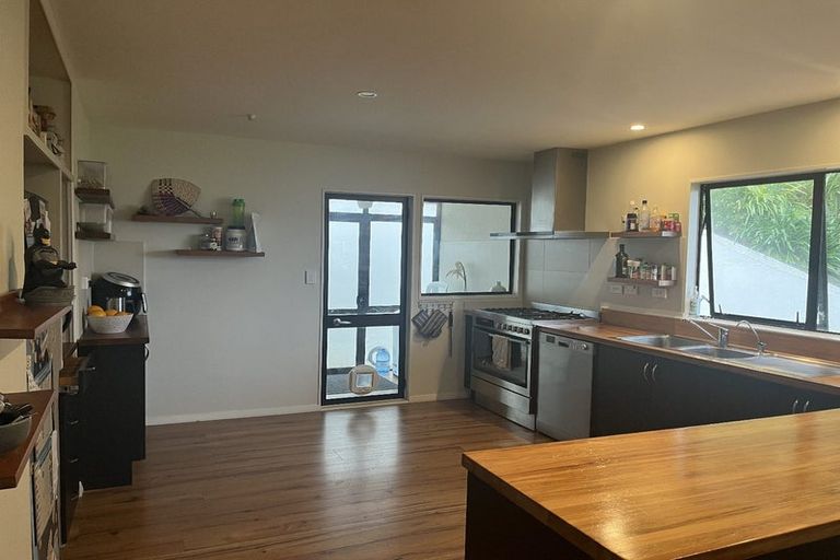 Photo of property in 8/24 Acheron Road, Paremata, Porirua, 5026