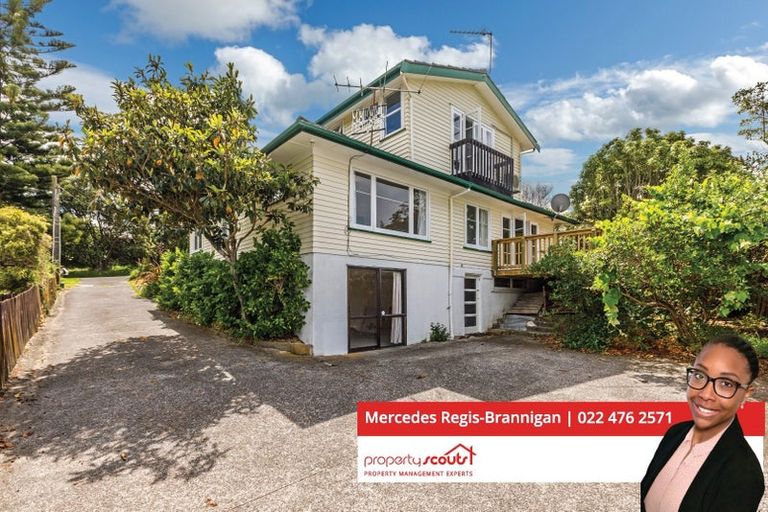 Photo of property in 2/537 Glenfield Road, Glenfield, Auckland, 0629