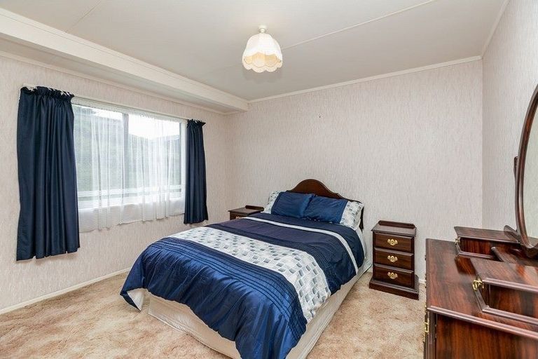 Photo of property in 1/34 Poplar Grove, Whalers Gate, New Plymouth, 4310