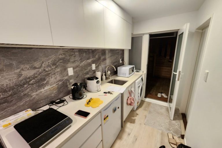 Photo of property in 14a Awaruku Road, Torbay, Auckland, 0630