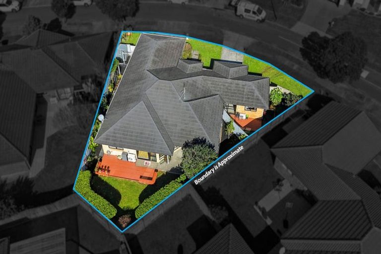 Photo of property in 4 Shankill Place, East Tamaki, Auckland, 2013