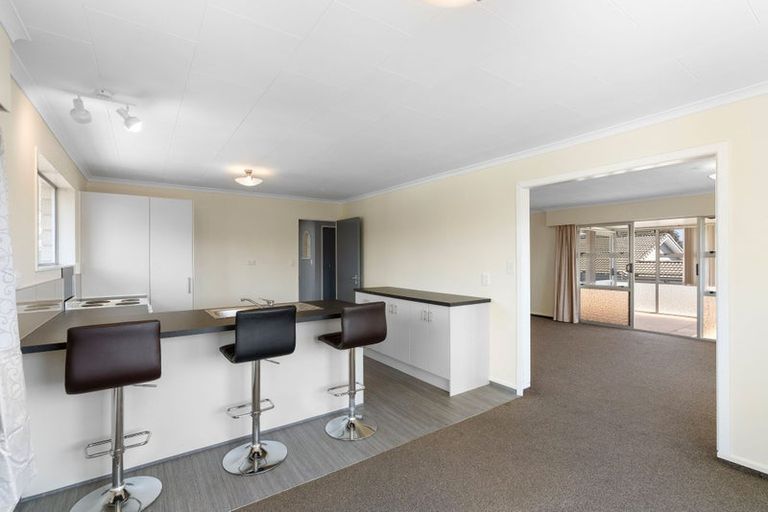 Photo of property in 2 Dee Street, Levin, 5510