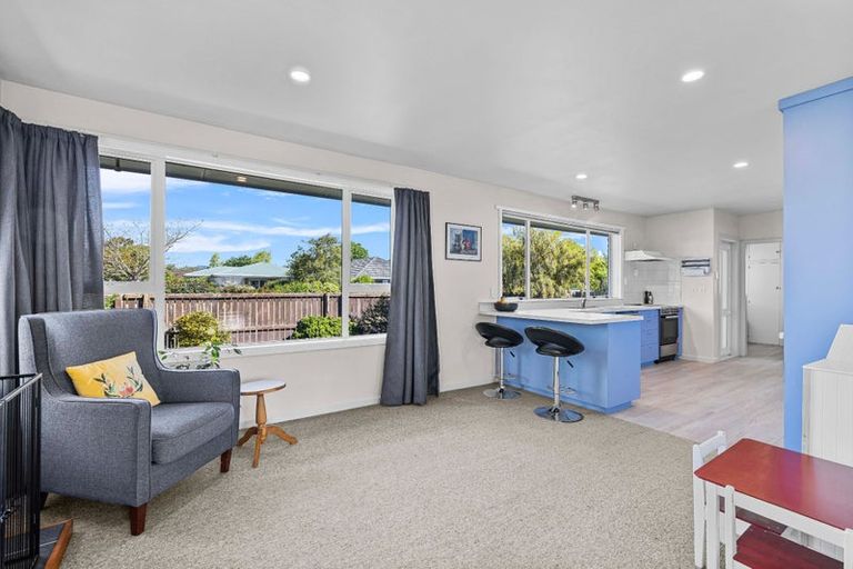 Photo of property in 27 Colman Avenue, Sockburn, Christchurch, 8042