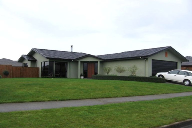 Photo of property in 127 Schnell Drive, Kelvin Grove, Palmerston North, 4414