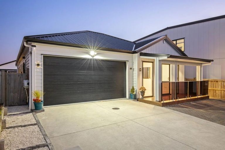 Photo of property in 24 Weri Road, Karaka, Papakura, 2113