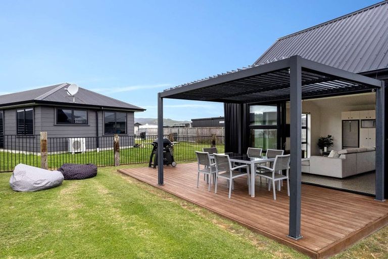 Photo of property in 110 Ngaio Drive, Matarangi, Whitianga, 3592