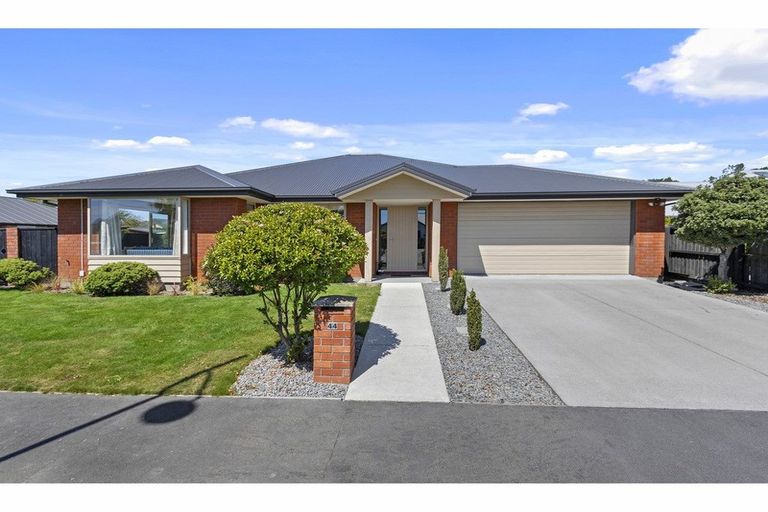 Photo of property in 44 Mokihi Gardens, Hillmorton, Christchurch, 8024