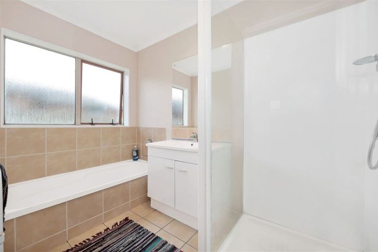 Photo of property in 29 Scotts Field Drive, Takanini, 2112