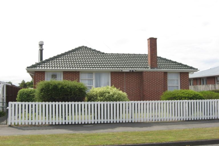 Photo of property in 7 Frensham Crescent, Woolston, Christchurch, 8062