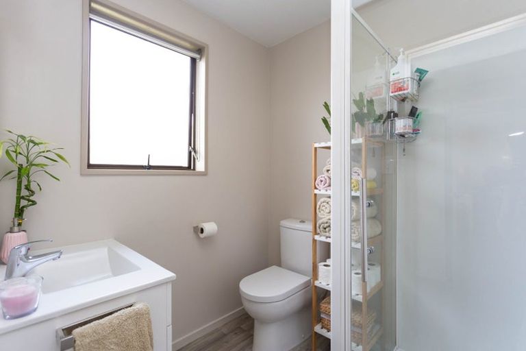 Photo of property in 60b Mcfaddens Road, St Albans, Christchurch, 8052