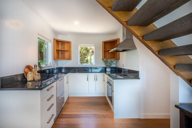 Photo of property in 58 Onuku Road, Akaroa, 7520