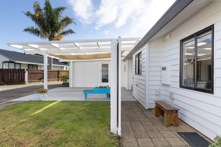 Photo of property in 57a Hartford Avenue, Papamoa Beach, Papamoa, 3118