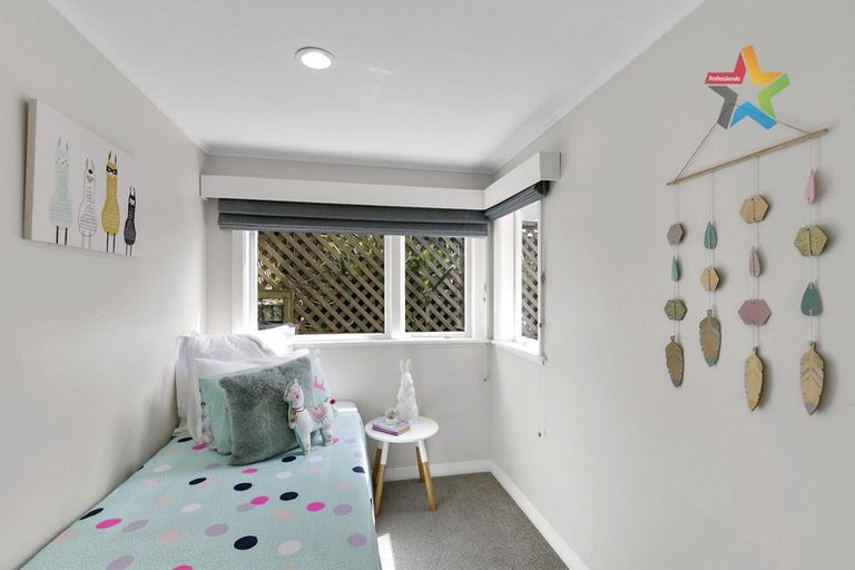 Photo of property in 54 Richmond Avenue, Karori, Wellington, 6012