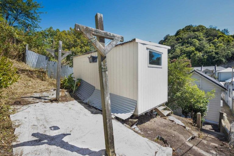 Photo of property in 145 Aro Street, Aro Valley, Wellington, 6021