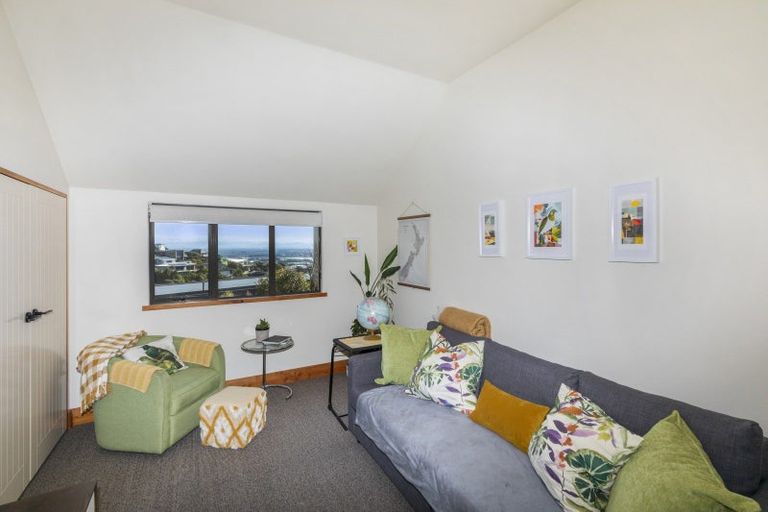Photo of property in 170a Moncks Spur Road, Mount Pleasant, Christchurch, 8081