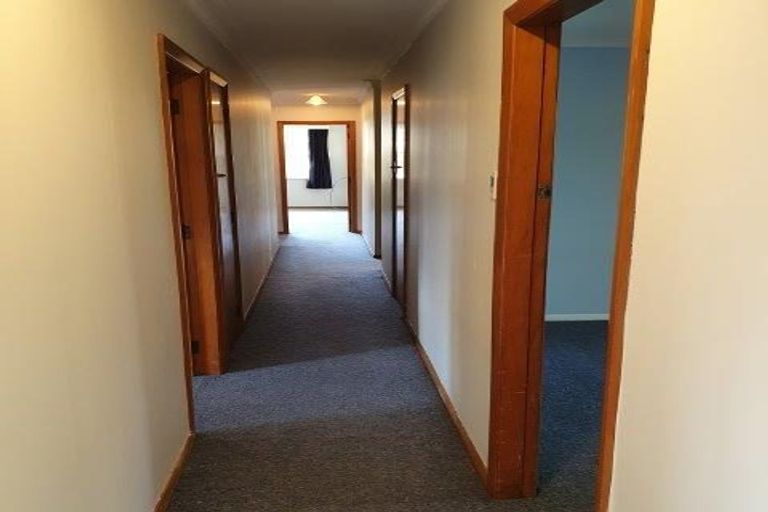 Photo of property in 158 Stokes Valley Road, Stokes Valley, Lower Hutt, 5019