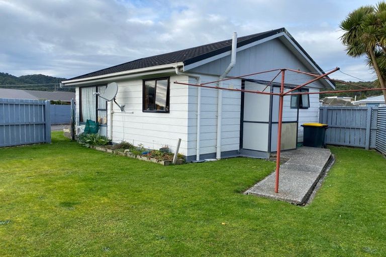 Photo of property in 134 Shakespeare Street, Greymouth, 7805
