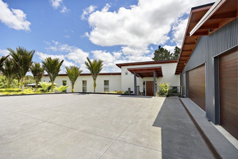 Photo of property in 36 Polo Lane, Whitford, Manurewa, 2576