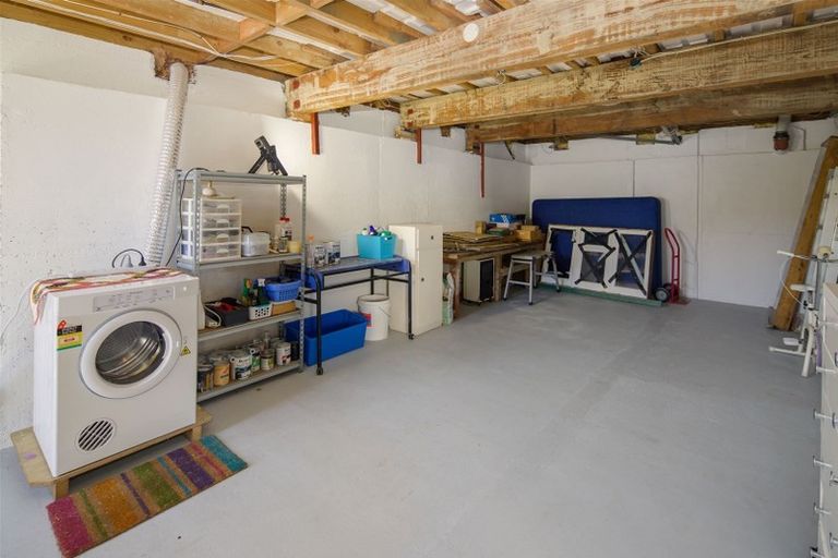 Photo of property in 13a Florio Terrace, Tawa, Wellington, 5028