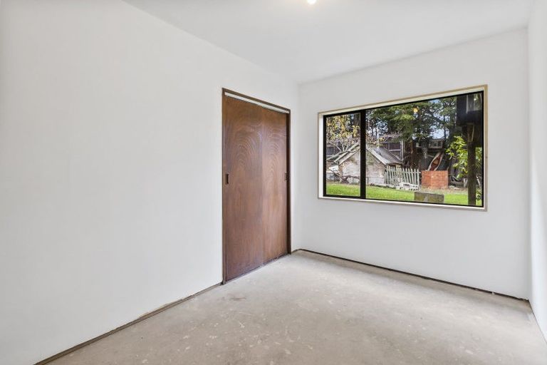 Photo of property in 10 Gull Street, Waihola, Milton, 9073