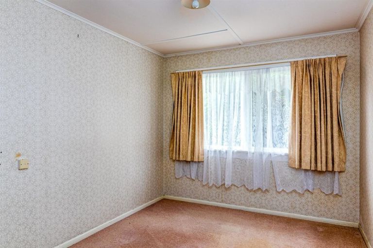 Photo of property in 13 Newman Road, Eketahuna, 4900