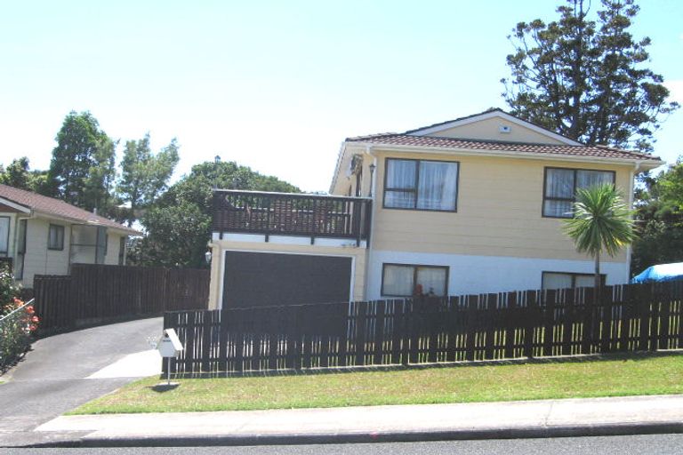 Photo of property in 37 Pemberton Avenue, Bayview, Auckland, 0629