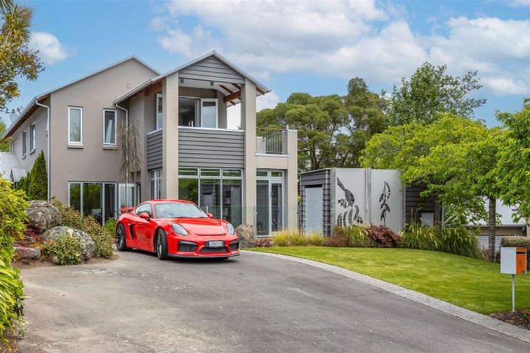 Photo of property in 9 Lady Polson Lane, Cashmere, Christchurch, 8022