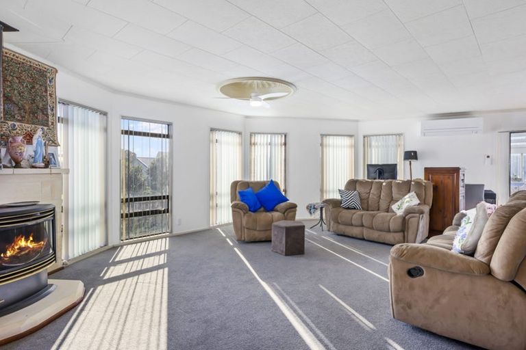 Photo of property in 24 Scott Avenue, Otaki Beach, Otaki, 5512