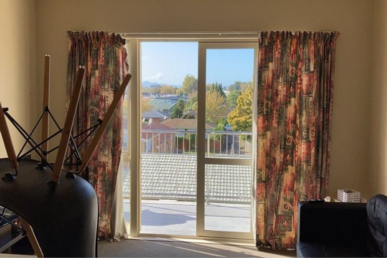 Photo of property in 7c Scotland Place, Hillcrest, Hamilton, 3216