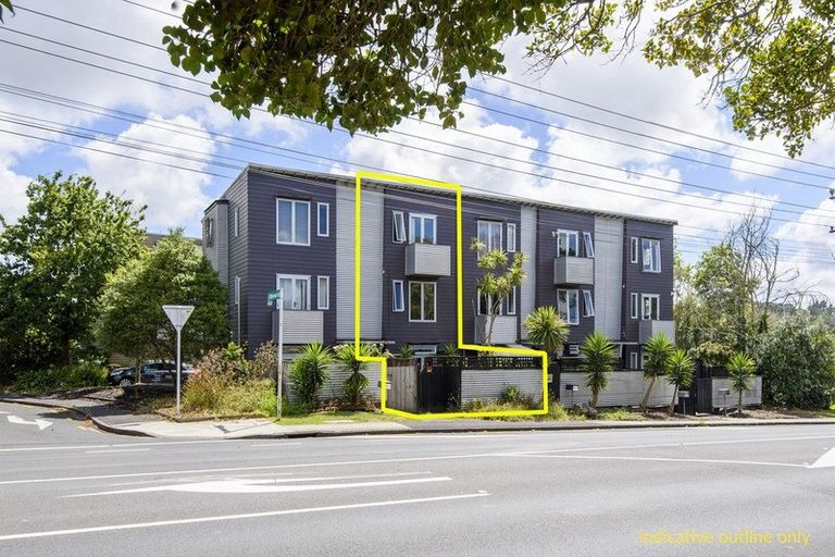 Photo of property in 435b West Coast Road, Glen Eden, Auckland, 0602