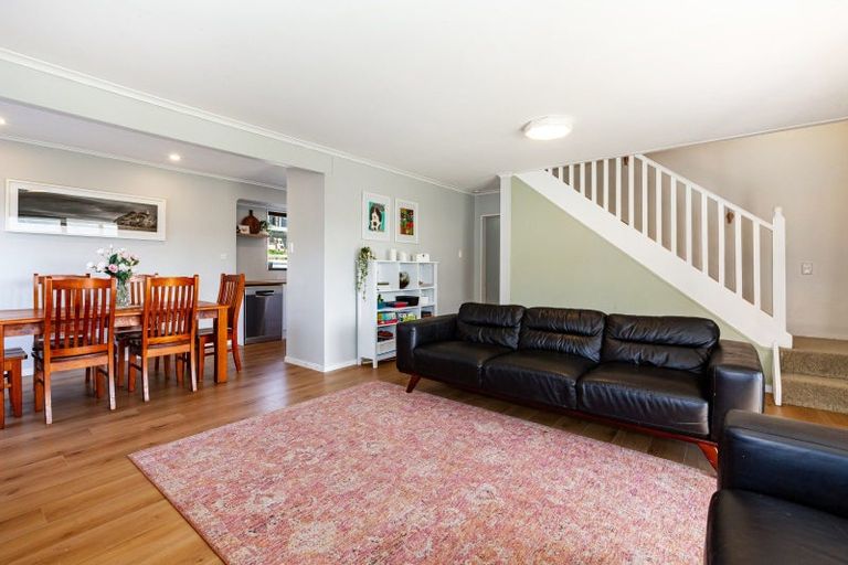 Photo of property in 23 James Cook Drive, Whitby, Porirua, 5024