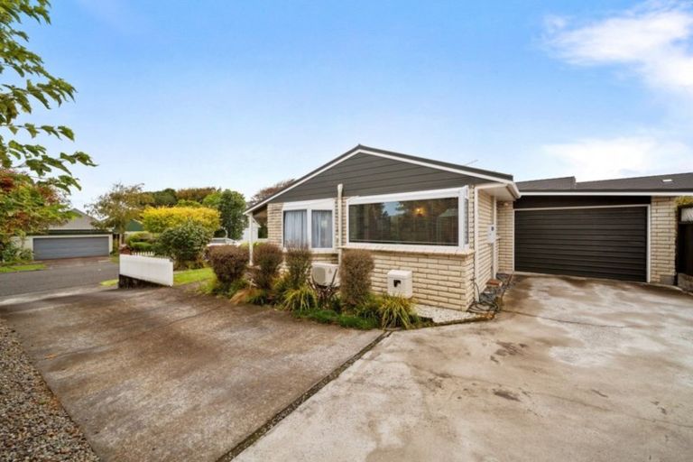 Photo of property in 1/13 Wesley Avenue, Frankleigh Park, New Plymouth, 4310