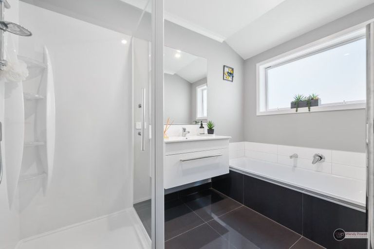 Photo of property in 12 Gardner Place, Otaki, 5512