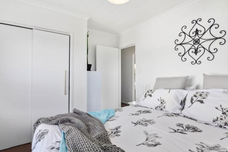 Photo of property in 16 Hathor Street, Pomare, Rotorua, 3015