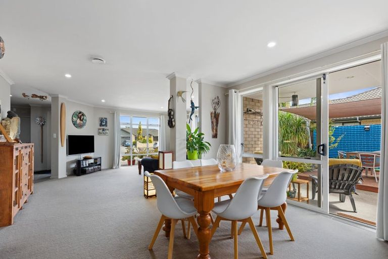 Photo of property in 99 Longview Drive, Papamoa Beach, Papamoa, 3118