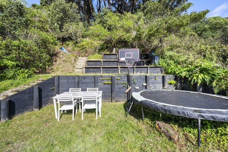 Photo of property in 34 Freeling Street, Island Bay, Wellington, 6023