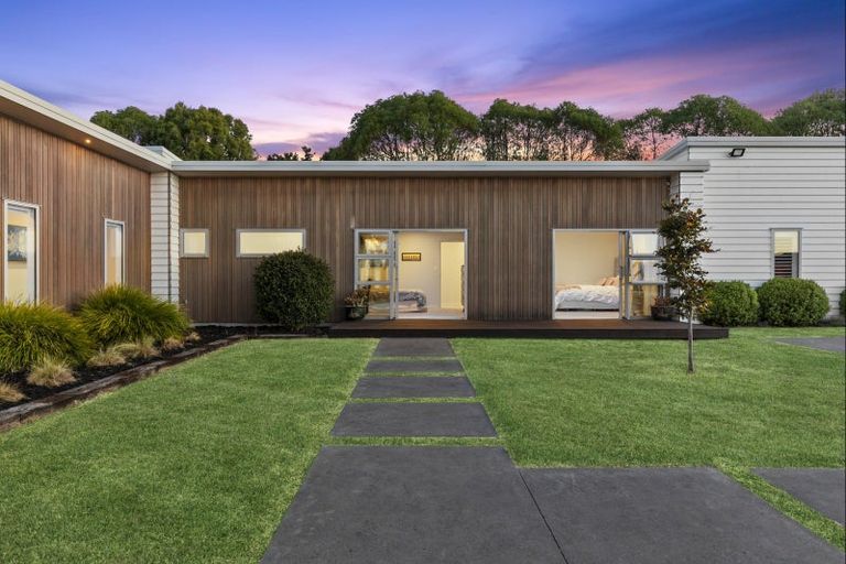 Photo of property in 1 Alan Livingston Drive, Cambridge, 3434