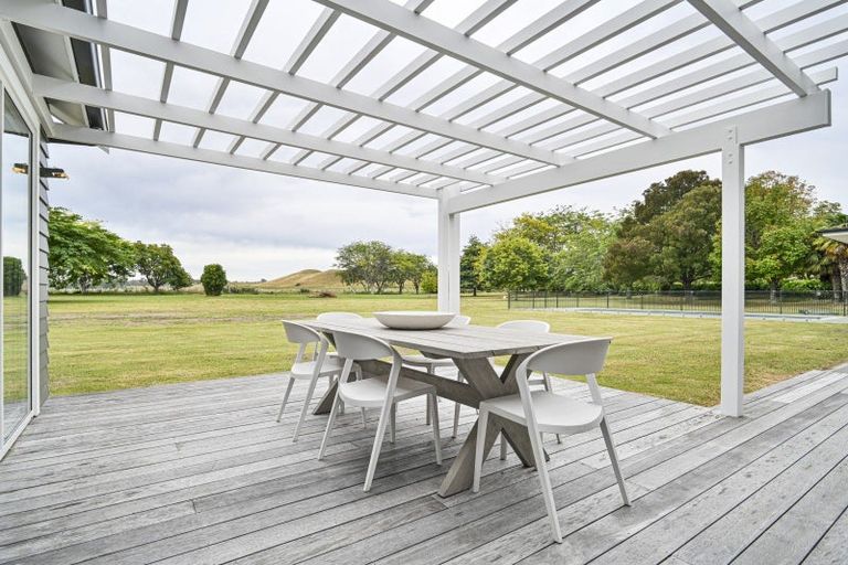 Photo of property in 664a Swamp Road, Puketapu, Napier, 4183