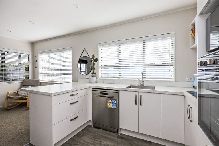 Photo of property in 1/24 King Street, Taradale, Napier, 4112