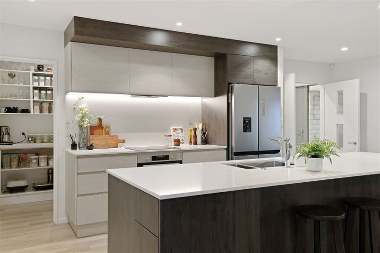 Photo of property in 44 Sequoia Way, Rangiora, 7400