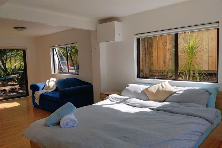 Photo of property in 18 Wylie Avenue, Sunnynook, Auckland, 0620