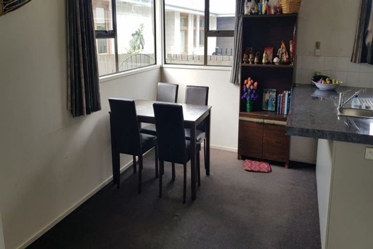 Photo of property in 54 Momorangi Crescent, Redwood, Christchurch, 8051