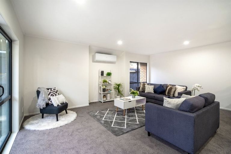 Photo of property in 620/12 Northcross Drive, Oteha, Auckland, 0632