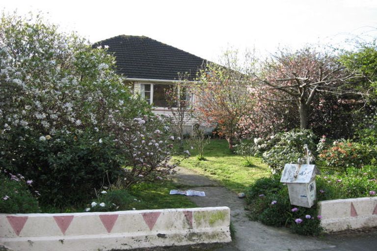 Photo of property in 12 Galway Street, Waterloo, Lower Hutt, 5011