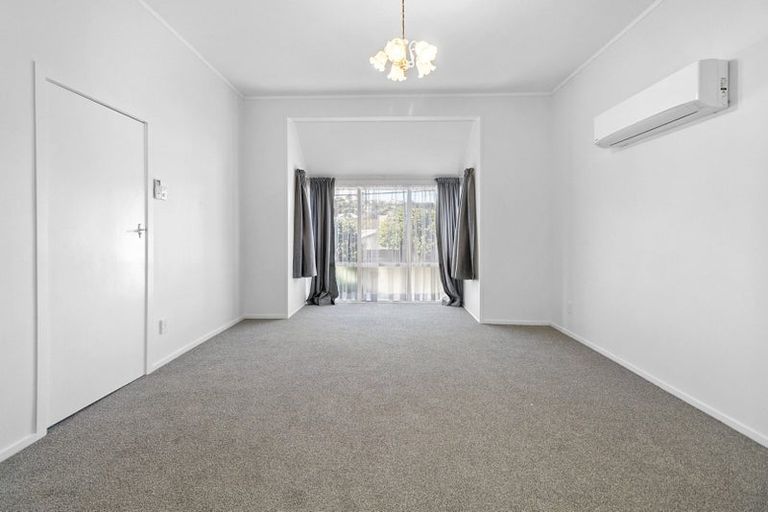 Photo of property in 90 Eden Street, Island Bay, Wellington, 6023