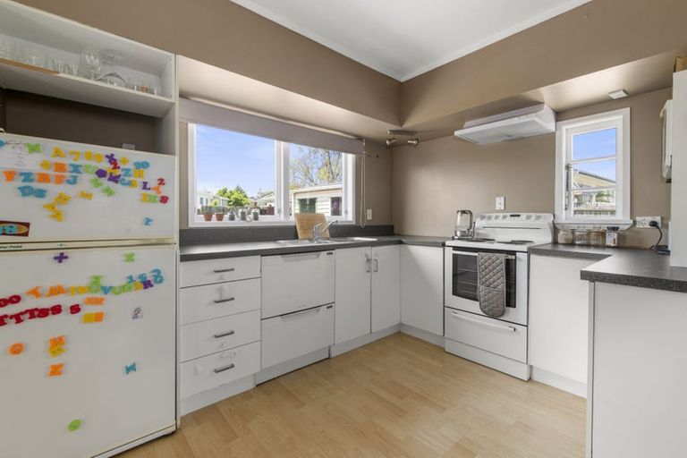 Photo of property in 25 Tennyson Drive, Owhata, Rotorua, 3010