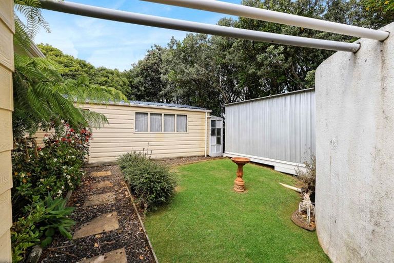 Photo of property in 303 Pollok Wharf Road, Pollok, Waiuku, 2684