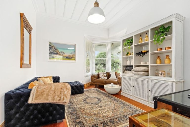 Photo of property in 20 Hebe Place, Birkenhead, Auckland, 0626